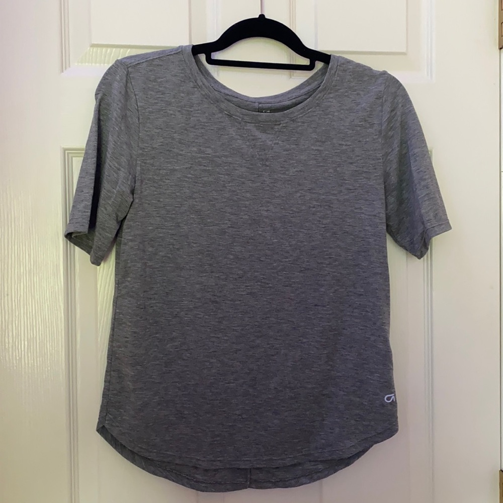 GapFit grey short sleeve